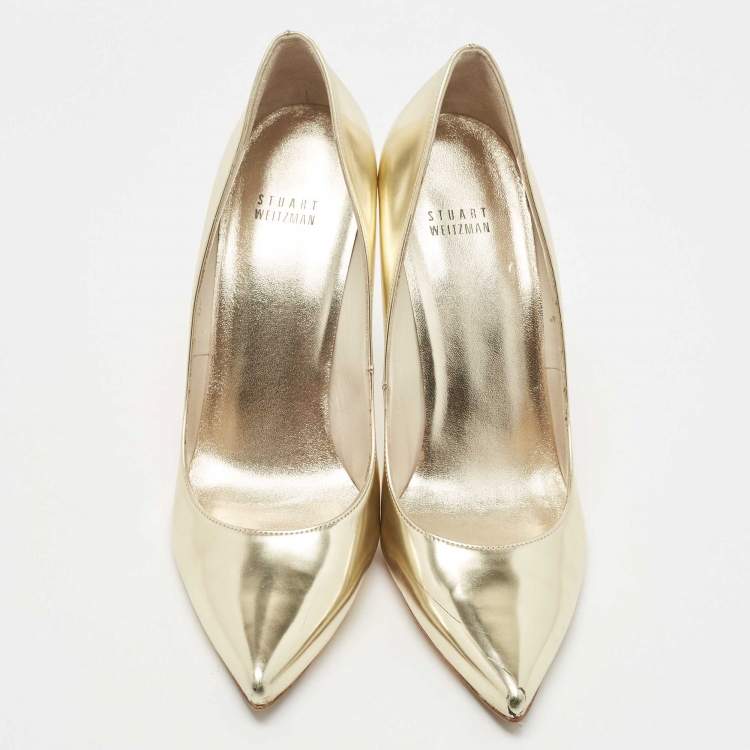 Pre Owned Stuart Weitzman Gold Foil Leather Pointed Toe Pumps Size 40.5