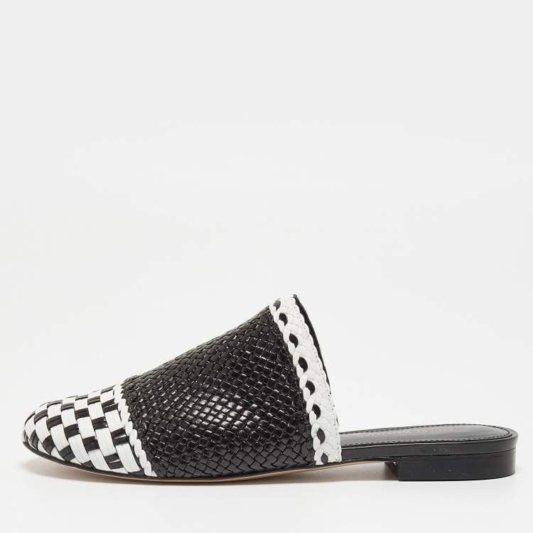 Pre Owned Stuart Weitzman Black/White Woven Leather Indiana Slide Mules Size 37