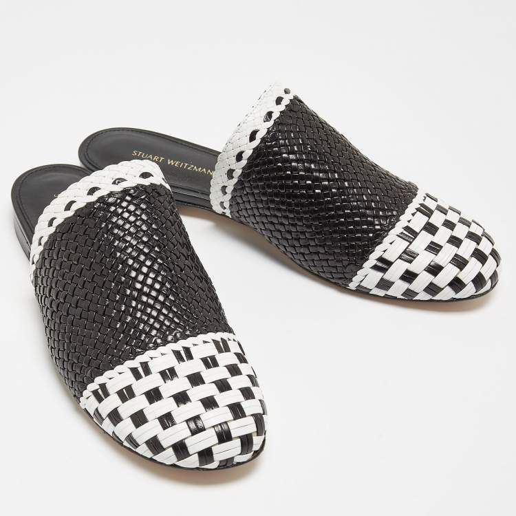 Pre Owned Stuart Weitzman Black/White Woven Leather Indiana Slide Mules Size 37