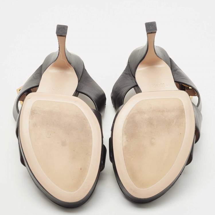 Pre Owned Stuart Weitzman Black Leather Hester Sandals Size 39