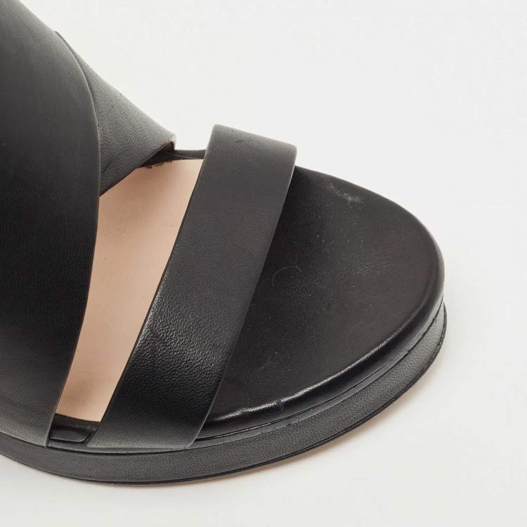 Pre Owned Stuart Weitzman Black Leather Hester Sandals Size 39