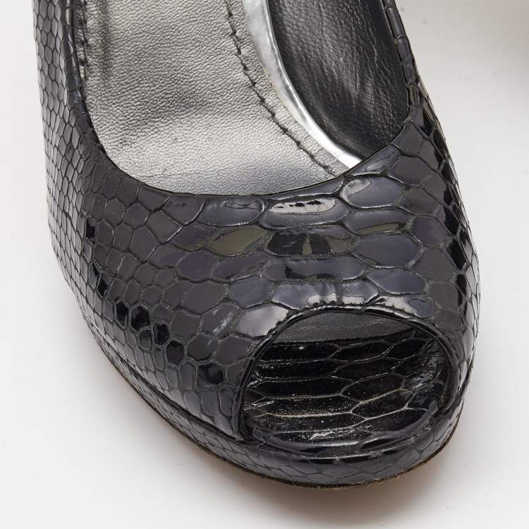 Pre Owned Stuart Weitzman Black Python Embossed Leather Peep Toe Platform Pumps Size 39