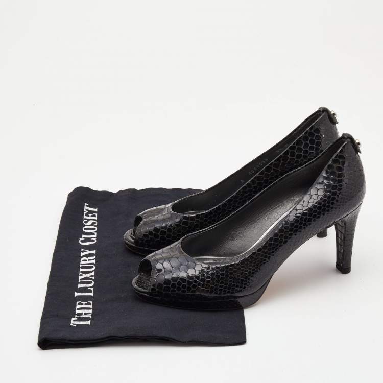 Pre Owned Stuart Weitzman Black Python Embossed Leather Peep Toe Platform Pumps Size 39