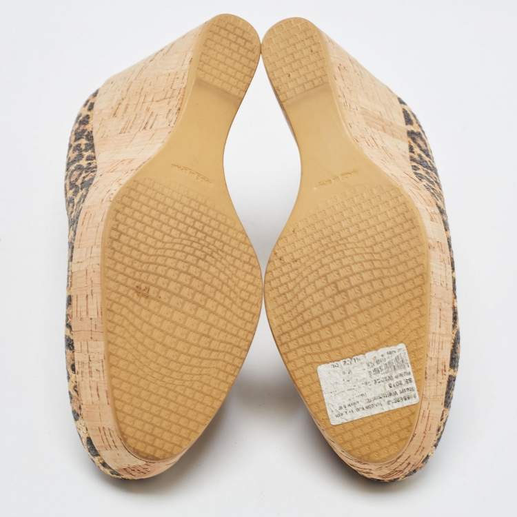 Pre Owned Stuart Weitzman Brown/Beige Raffia Cork Wedge Pumps Size 37.5