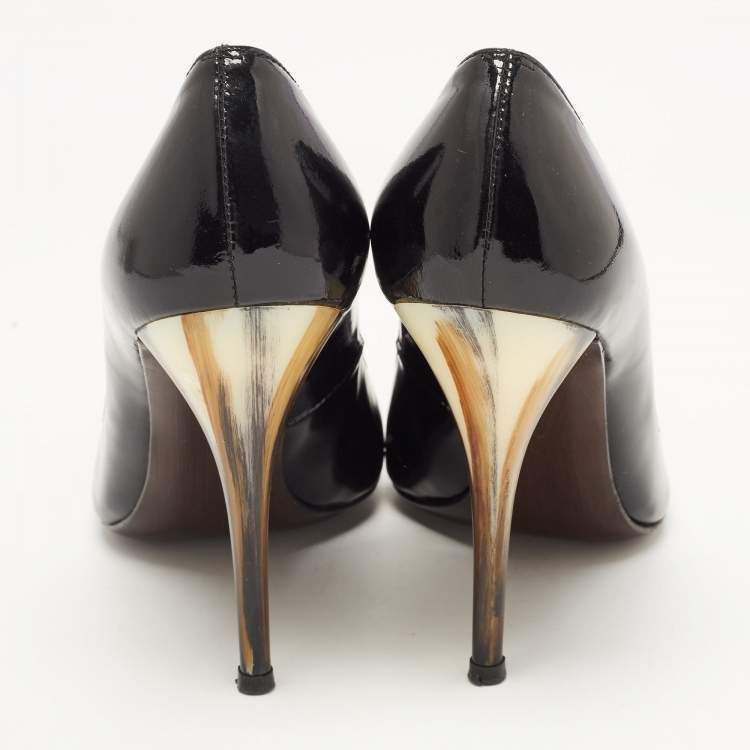 Pre Owned Stuart Weitzman Black Patent Leather Slip On Pumps Size 36.5