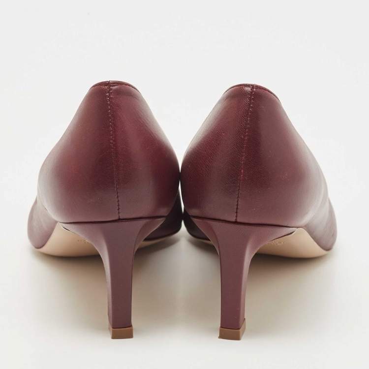 Pre Owned Stuart Weitzman Burgundy Leather Pointed Toe Pumps Size 39