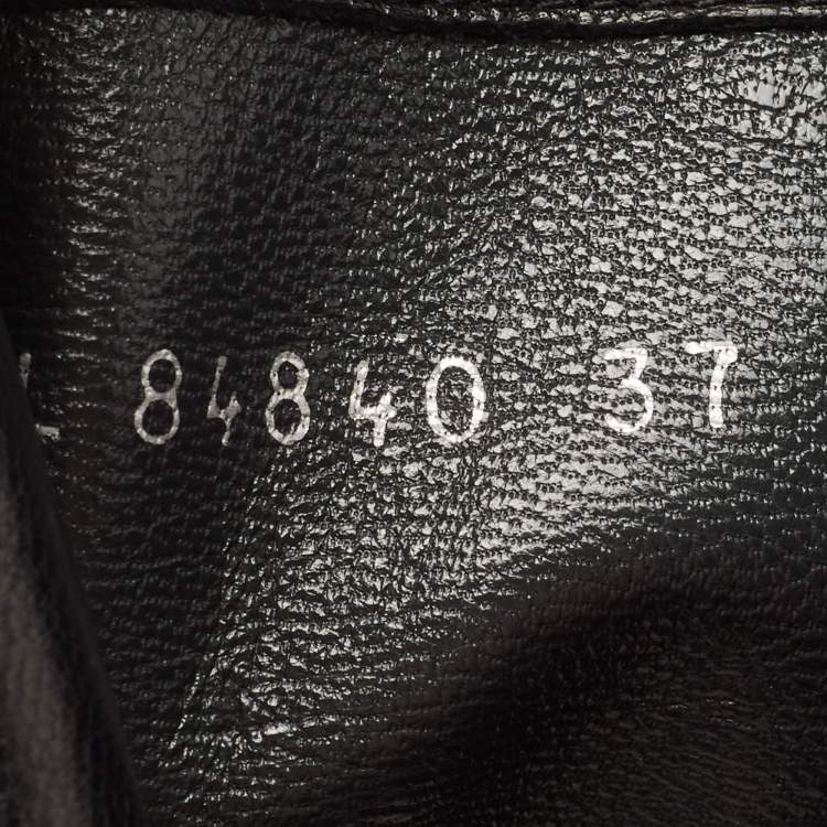 Pre Owned Stuart Weitzman Black Leather And Stretch Fabric Knee Length Boots Size 37