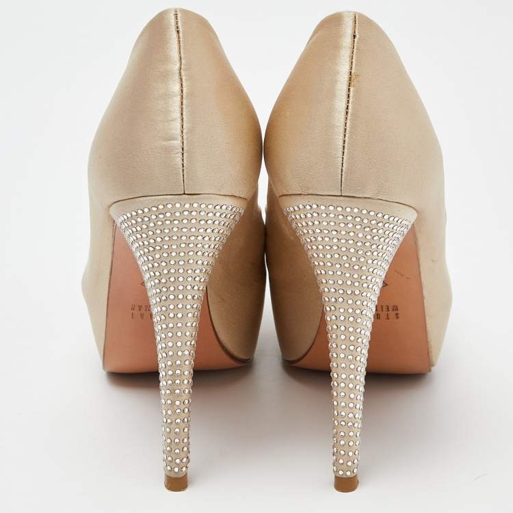 Pre Owned Stuart Weitzman Beige Satin Platform Peep Toe Pumps Size 37