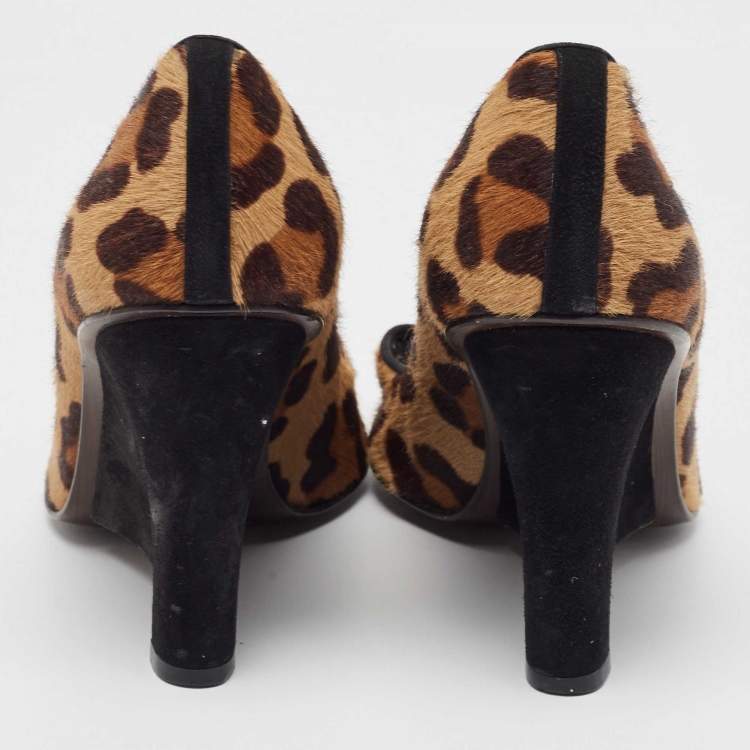 Pre Owned Stuart Weitzman Brown/Beige Animal Print Calf Hair Peep Toe Wedge Pumps Size 38