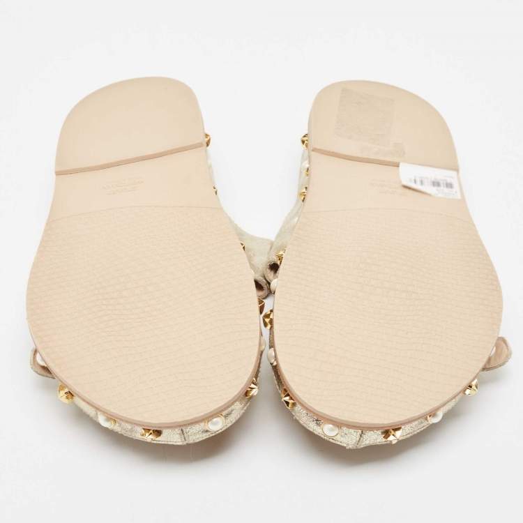 Pre Owned Stuart Weitzman Gold Leather Embellished Slides Size 41