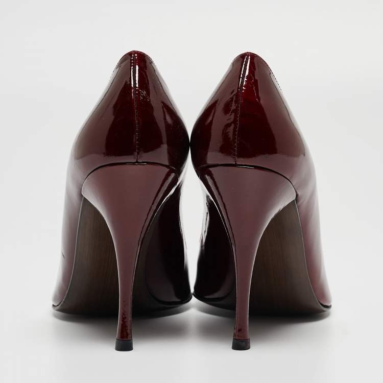 Pre Owned Stuart Weitzman Burgundy Patent Leather Peep Toe Pumps Size 38.5