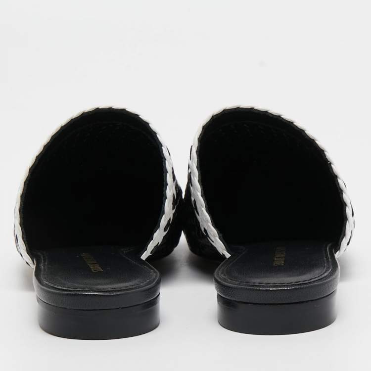 Pre Owned Stuart Weitzman Black/White Woven Leather Indiana Flat Mules Size 35