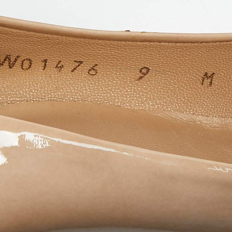 Pre Owned Stuart Weitzman Beige Patent Leather Peep Toe Platform Pumps Size 39.5