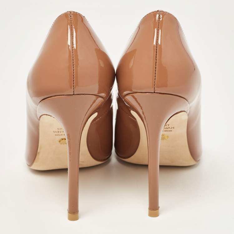 Pre Owned Stuart Weitzman Beige Patent Pointed Toe Pumps Size 38.5