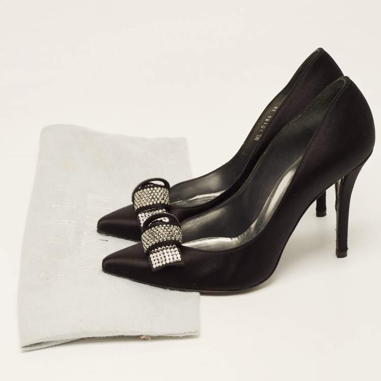 Pre Owned Stuart Weitzman Black Satin Crystal Embellished Bow Pointed Toe Pumps Size 39