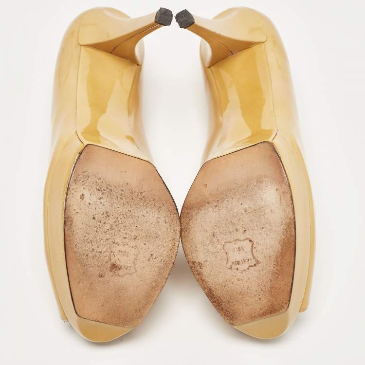 Pre Owned Stuart Weitzman Yellow Patent Leather Peep Toe Platform Pumps Size 40