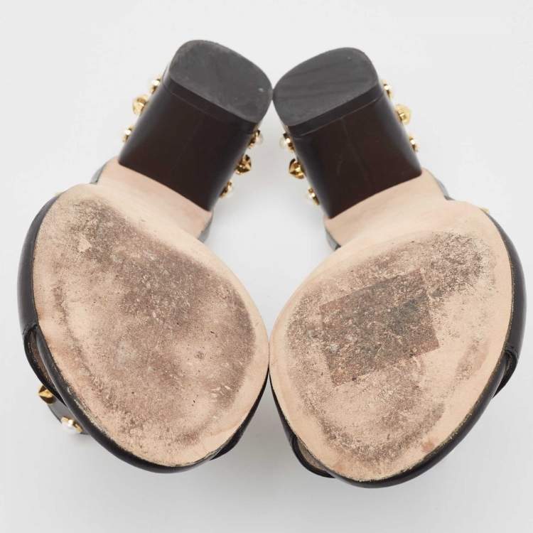 Pre Owned Stuart Weitzman Black Leather Embellished Mules Size 38.5  