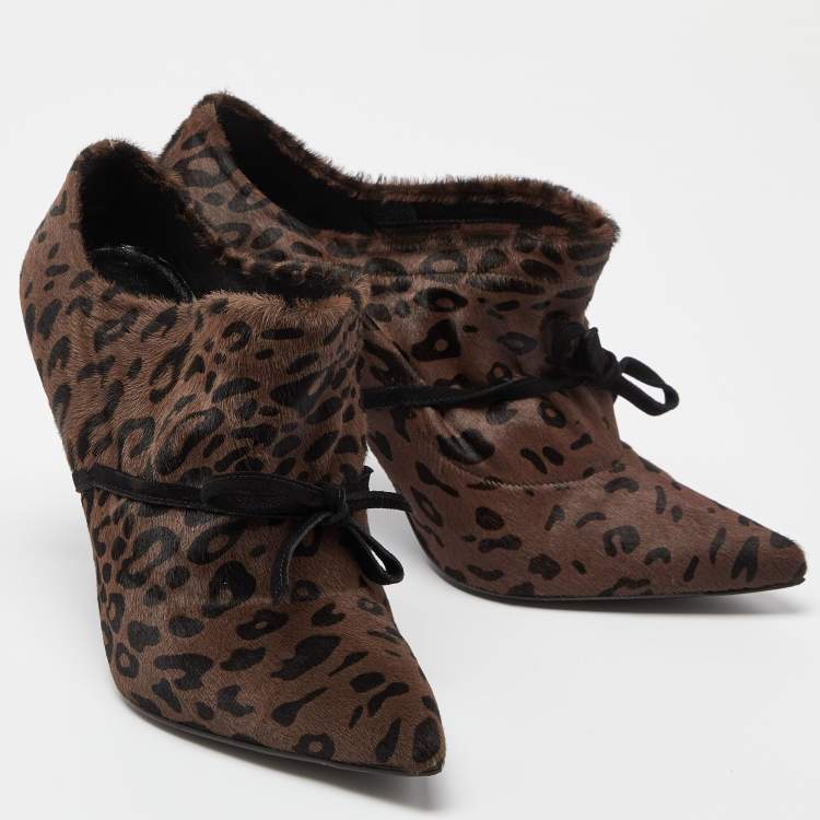 Pre Owned Stuart Weitzman Brown/Black Leopard Print Calfhair Pointed Toe Booties Size 38