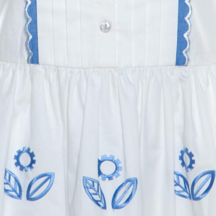 مملوكة مسبقًا Temperley London White and Blue Embroidered Cotton Scalloped Gilda Dress M