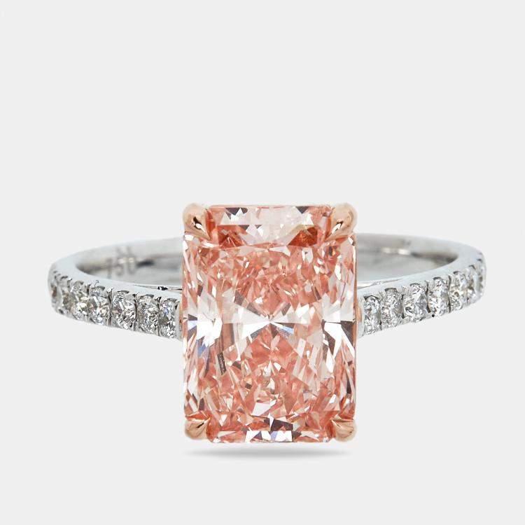مملوكة مسبقًا 3.40 cts Pink Radiant and Round Lab Grown Diamond 18k Two Tone Gold Ring Size 52