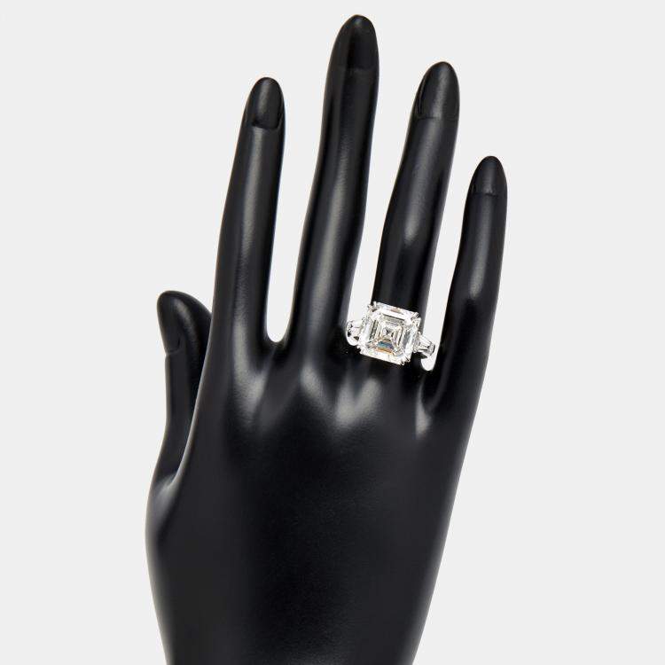 Pre Owned 11.00 cts Asscher Cut and Trapezoid Lab Grown Diamond 18k White Gold Ring Size 53