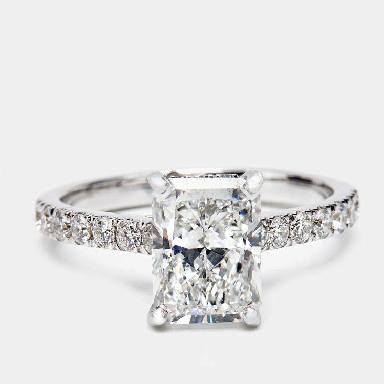 Pre Owned 2.50 cts Radiant Cut and Round Lab Grown Diamond 18k White Gold Ring Size 53