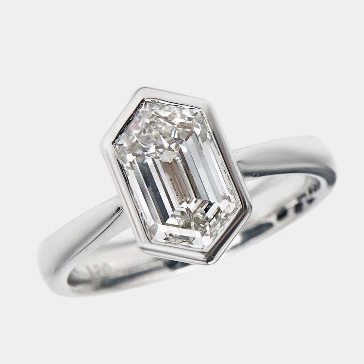 Pre Owned 2.05 cts Hexagon Cut Lab Grown Diamond 18k White Gold Ring Size 50