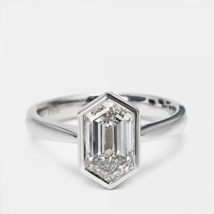 Pre Owned 2.05 cts Hexagon Cut Lab Grown Diamond 18k White Gold Ring Size 50