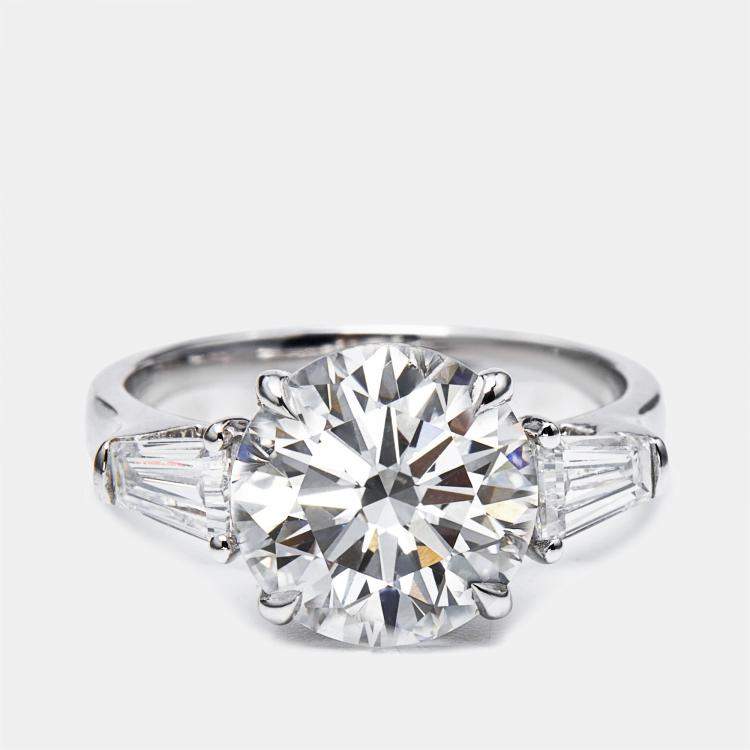 Pre Owned 3.75 cts Round and Trapezoid Lab Grown Diamond 18k White Gold Ring Size 52