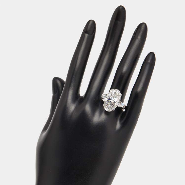 Pre Owned 11.00 cts Oval Cut and Trapezoid Lab Grown Diamond 18k White Gold Ring Size 51