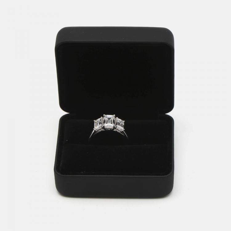 Pre Owned 4.00 cts Emerald Cut 18k White Gold Lab Grown Diamonds Ring Size 51