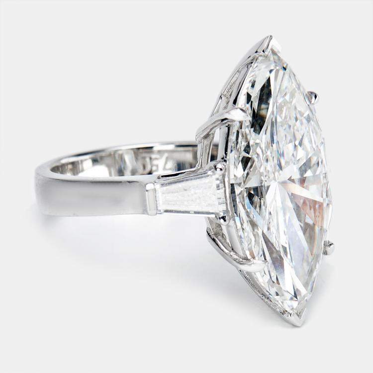 Pre Owned 11.00 cts Marquise and Tapper Lab Grown Diamond 18k White Gold Ring Size 53