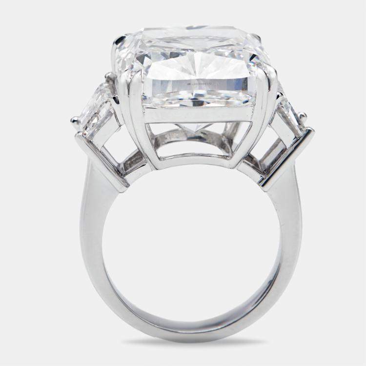 Pre Owned 22.00 cts Cushion Cut and Trapezoid Lab Grown Diamond 18k White Gold Ring Size 53