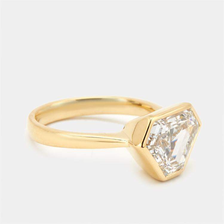 Pre Owned 3.50 cts Triangle Step Cut Lab Grown Diamond 18k Yellow Gold Ring Size 53