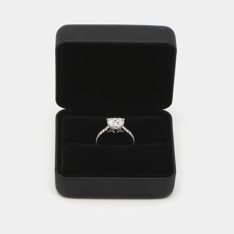 مملوكة مسبقًا 2.50 cts Heart Brilliant Round 18k White Gold Lab Grown Diamonds Ring Size 53