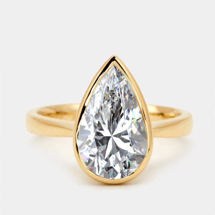 Pre Owned 2.80 cts Pear Brilliant 18k Yellow Gold Lab Grown Diamonds Ring Size 54