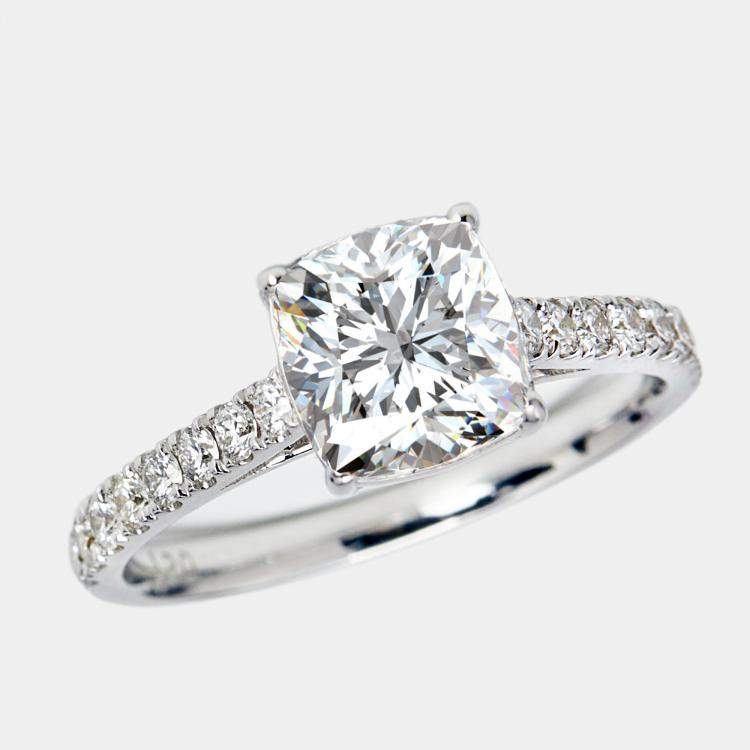 مملوكة مسبقًا 1.85 cts Cushion Cut and Round Lab Grown Diamond 18k White Gold Rings Size 52