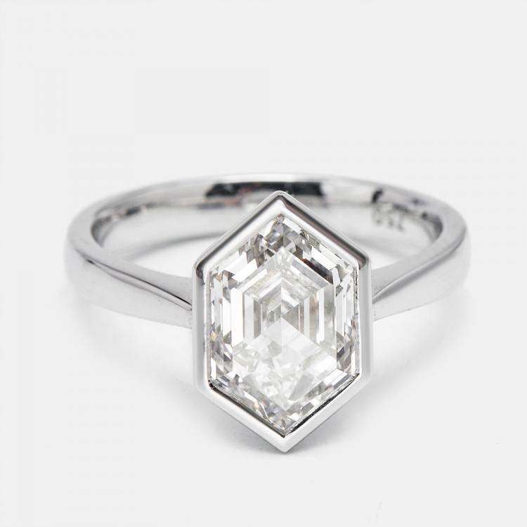 Pre Owned 2.75 cts Hexagon Cut Lab Grown Diamond 18k White Gold Ring Size 54