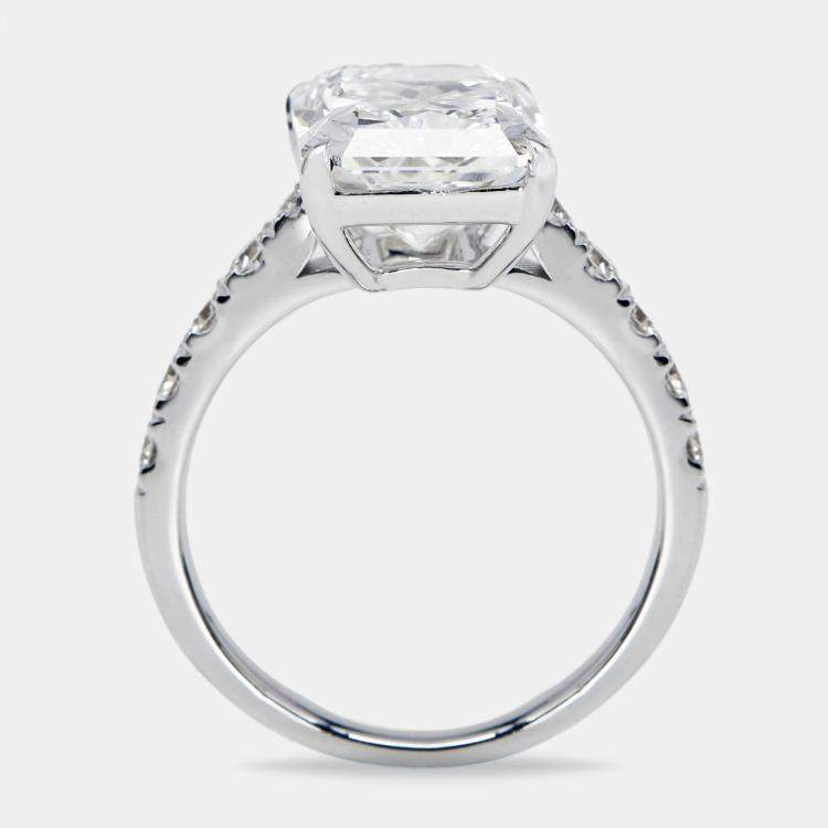 Pre Owned 5.50 cts Radiant and Round Lab Grown Diamond 18k White Gold Ring Size 54