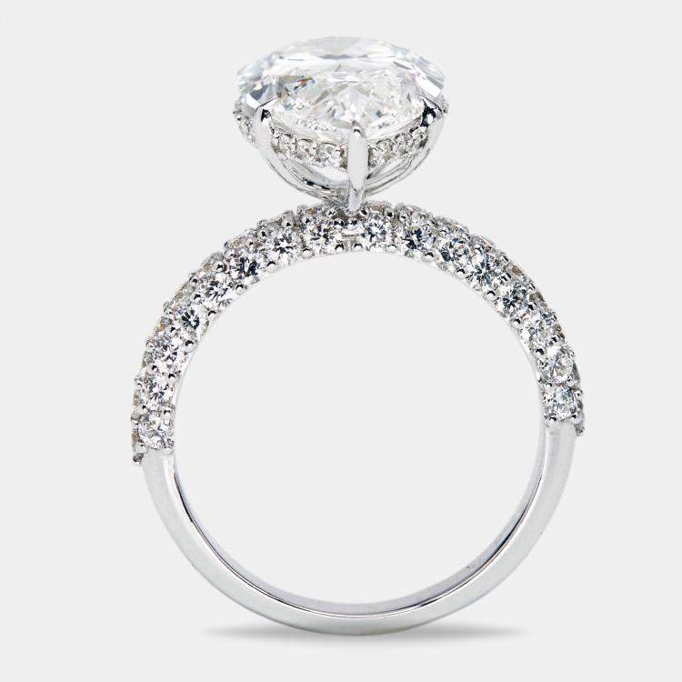 مملوكة مسبقًا 6.25 cts Pear Cut and Round Lab Grown Diamond 18k White Gold Ring Size 53