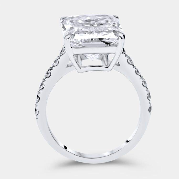 مملوكة مسبقًا 10.50 cts Radiant Cut and Round Lab Grown Diamond 18k White Gold Ring Size 51