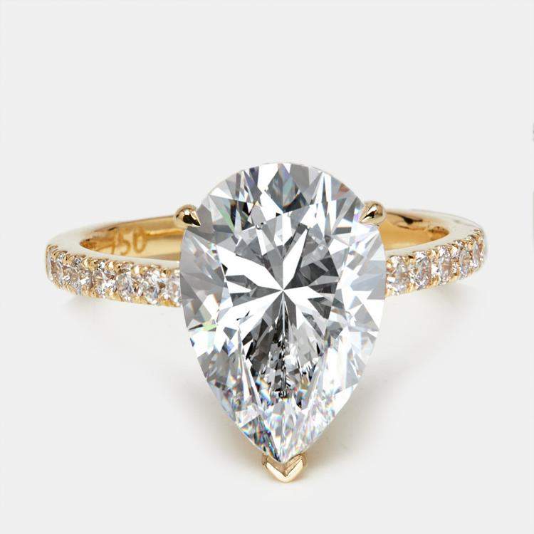 Pre Owned 4.3 cts Pear and Round Lab Grown Diamond 18k Yellow Gold Ring Size 52