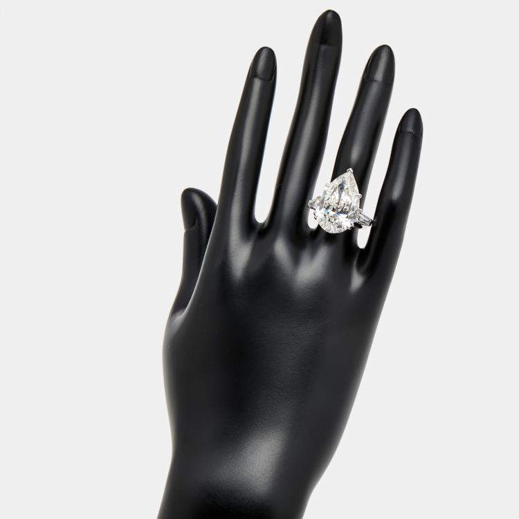 Pre Owned 16.00 cts Pear and Trapezoid Lab Grown Diamond 18k White Gold Ring Size 53