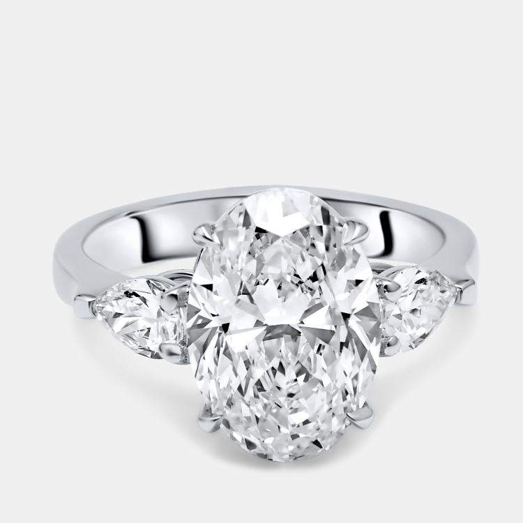 Pre Owned 4.00 cts Oval Brilliant and Pear Lab Grown Diamonds 18k White Gold Ring Size 51