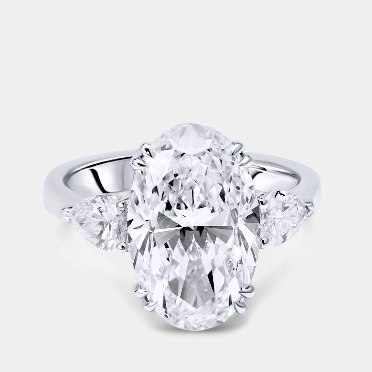 Pre Owned 5.20 cts Oval Brilliant and Pear Lab Grown Diamonds 18k White Gold Ring Size 52
