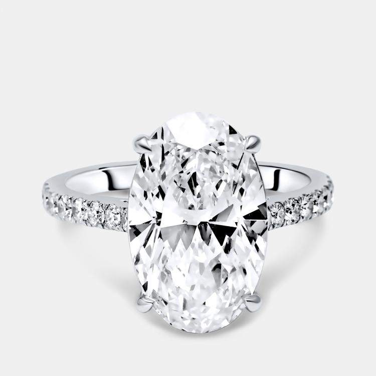 Pre Owned 5.30 cts Oval Brilliant and Round Lab Grown Diamonds 18k White Gold Ring Size 52