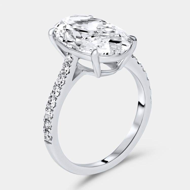 Pre Owned 5.30 cts Oval Brilliant and Round Lab Grown Diamonds 18k White Gold Ring Size 53