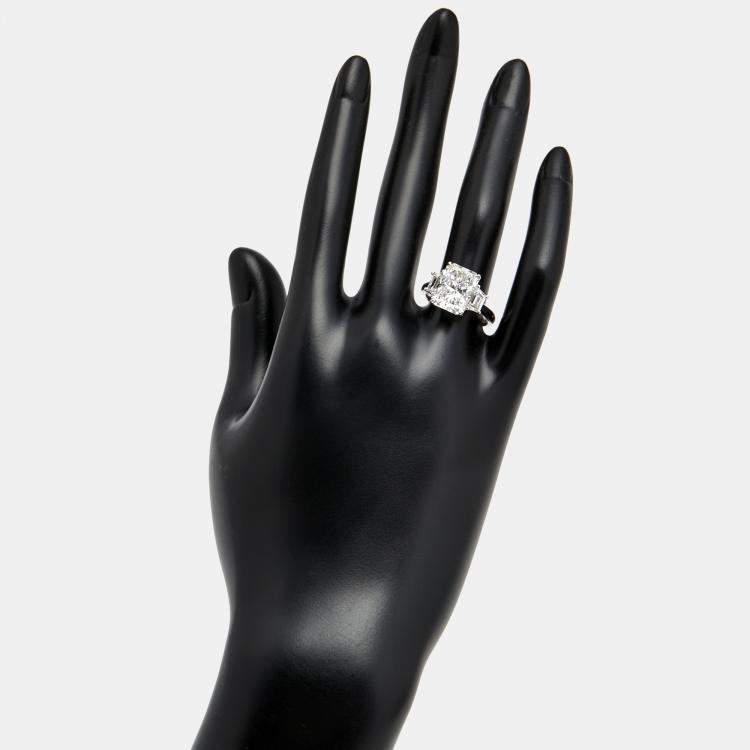 Pre Owned 6.00 cts Radiant and Trapezoid Lab Grown Diamonds 18k White Gold Ring Size 54