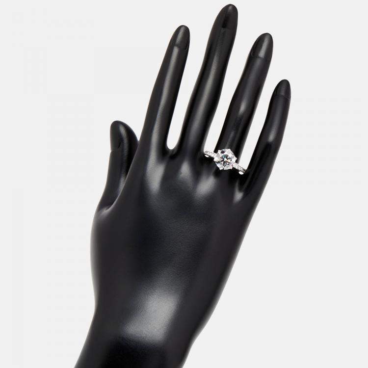 مملوكة مسبقًا 3.5 cts Round Lab Grown Diamond 18k White Gold Ring Size 51