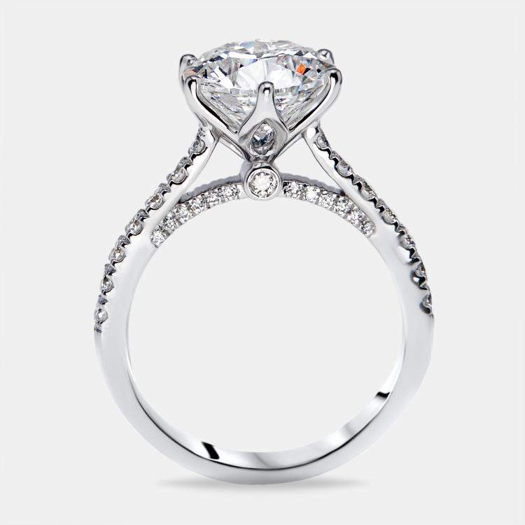 مملوكة مسبقًا 3.5 cts Round Lab Grown Diamond 18k White Gold Ring Size 51